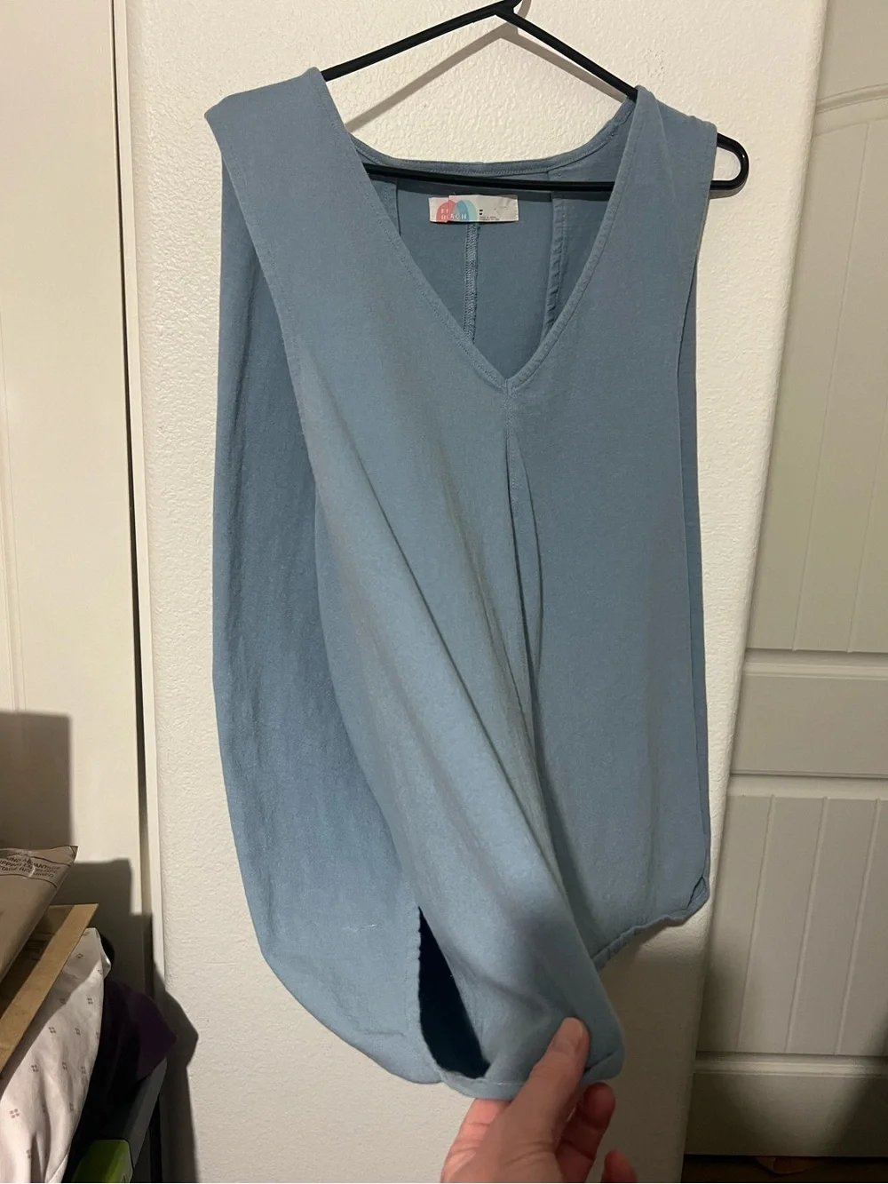 Free People Beach Relaxed Swing-Style V -Neck Tank Top (Dusty Blue)